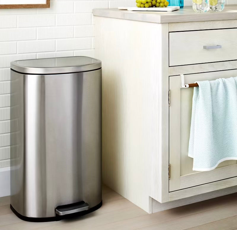 45L D Shape Step Trash Can