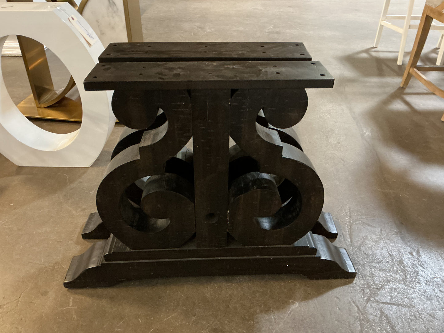 Kalysia 37” Dining Table Base (Set)