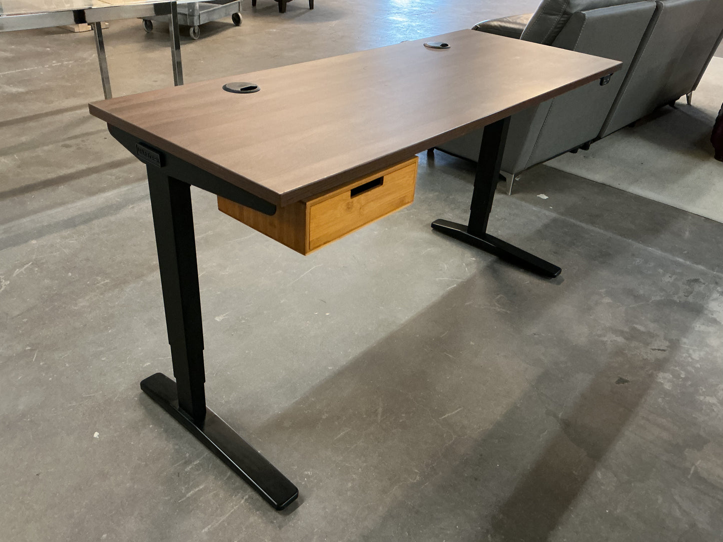 UpLift V3 Standing Desk w/Drawer