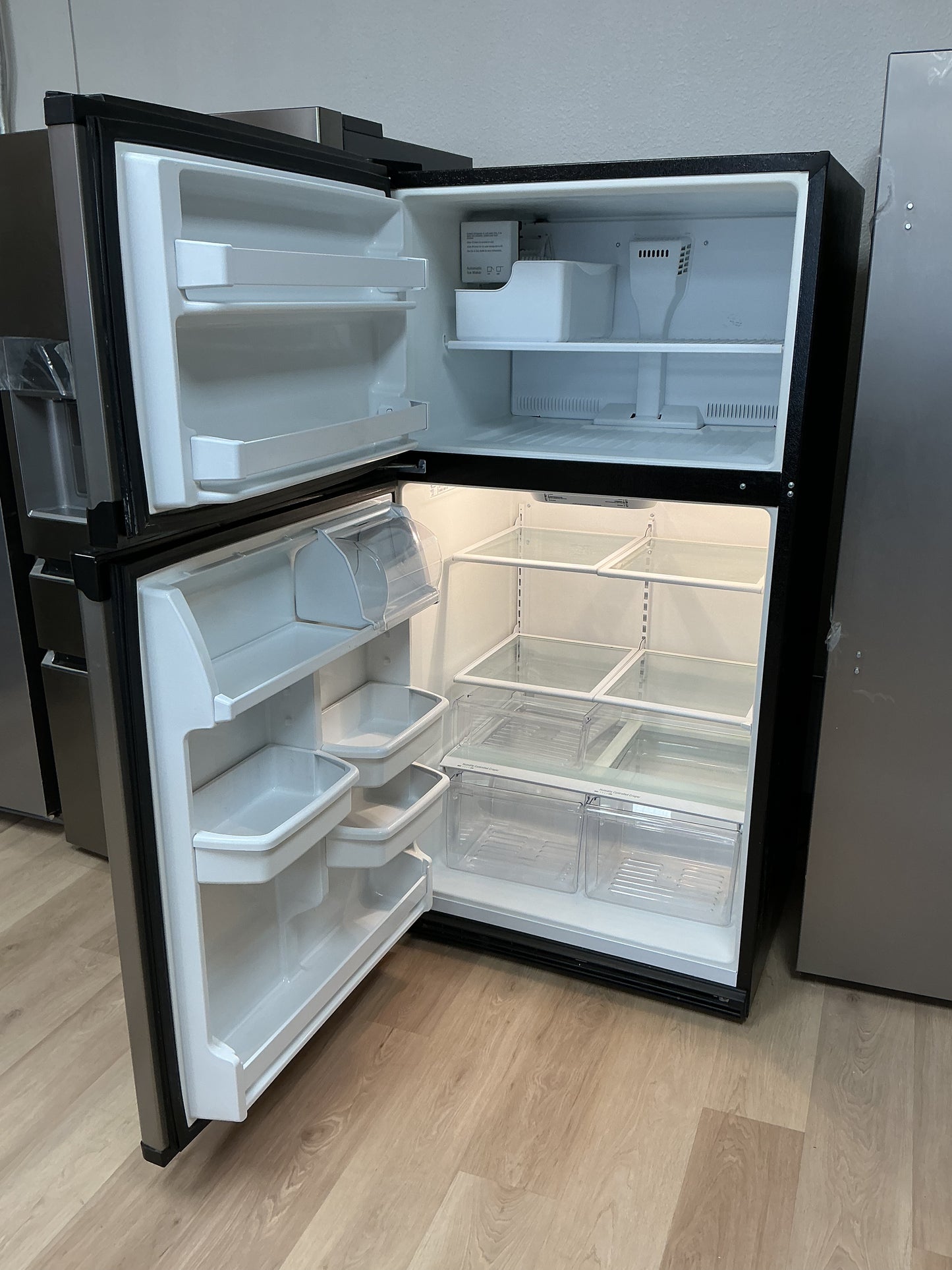 Whirlpool Top-Freezer Refrigerator