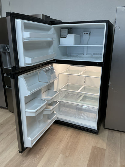 Whirlpool Top-Freezer Refrigerator