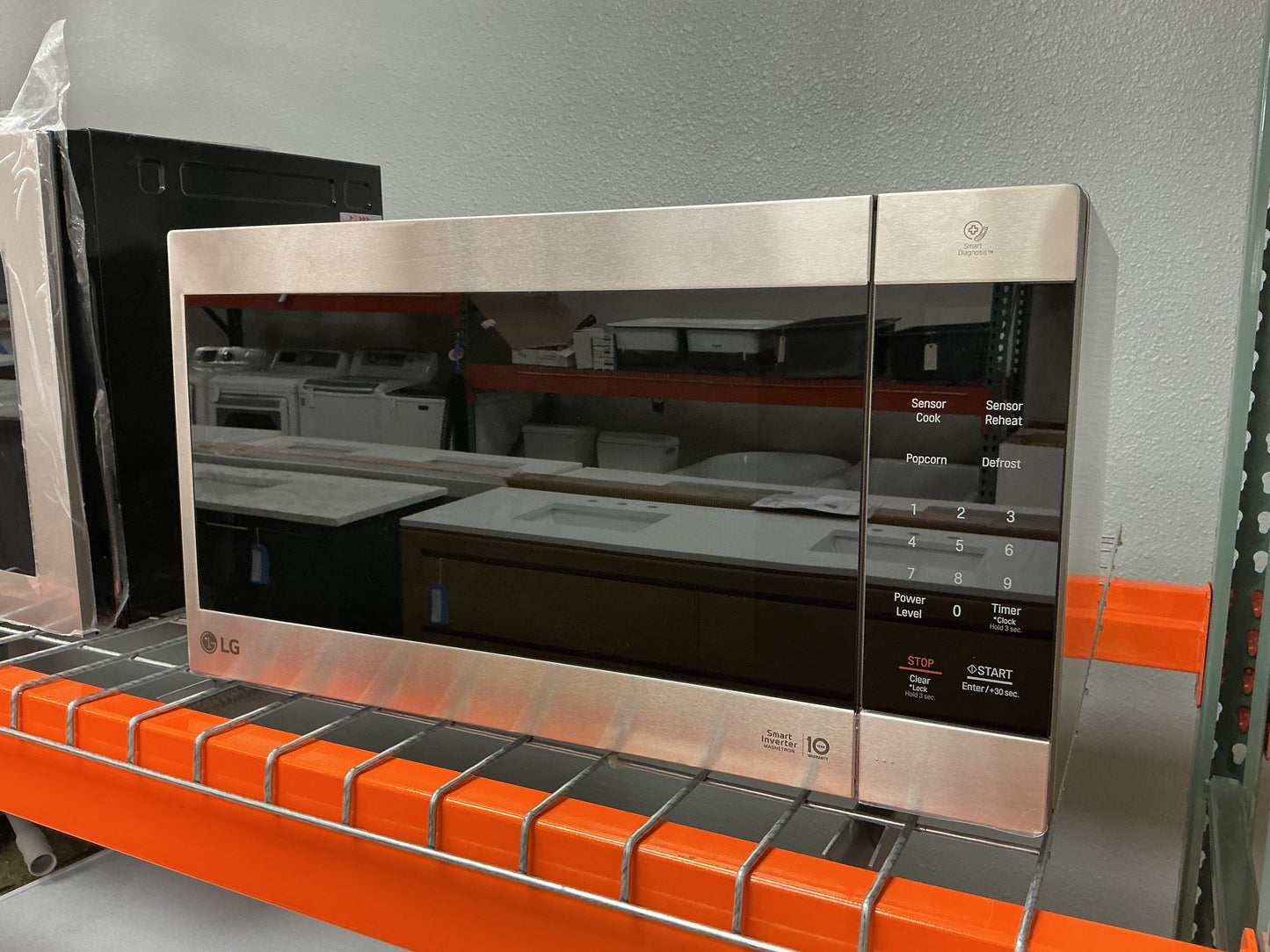 LG 2.0 cu.ft Countertop Microwave
