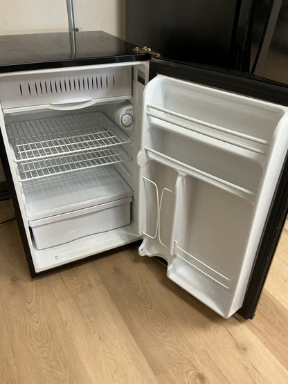 GE Compact 4.3 cu.ft Mini Refrigerator