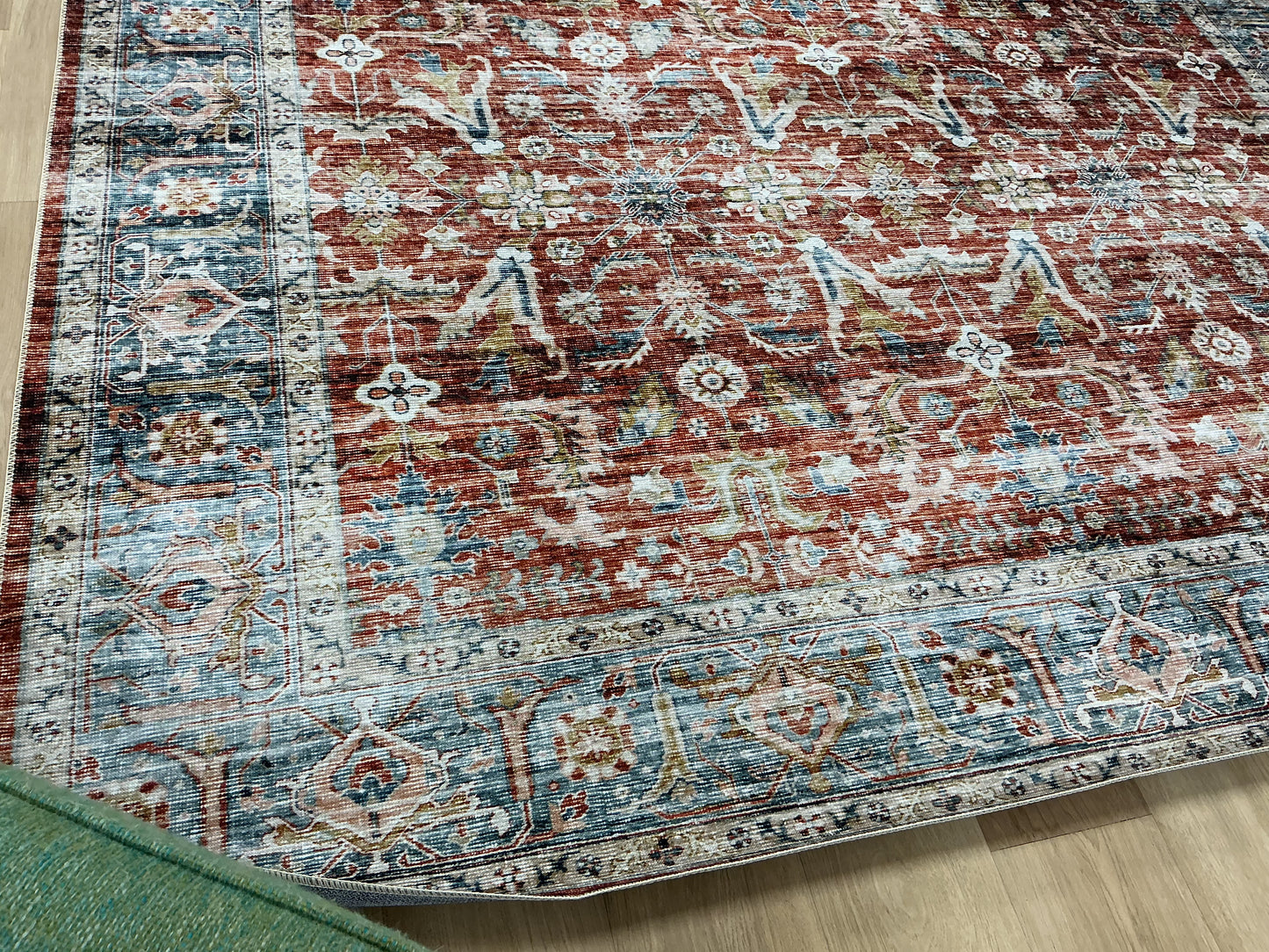 Oriental Weavers Charleston 7’6 x 10’ Area Rug