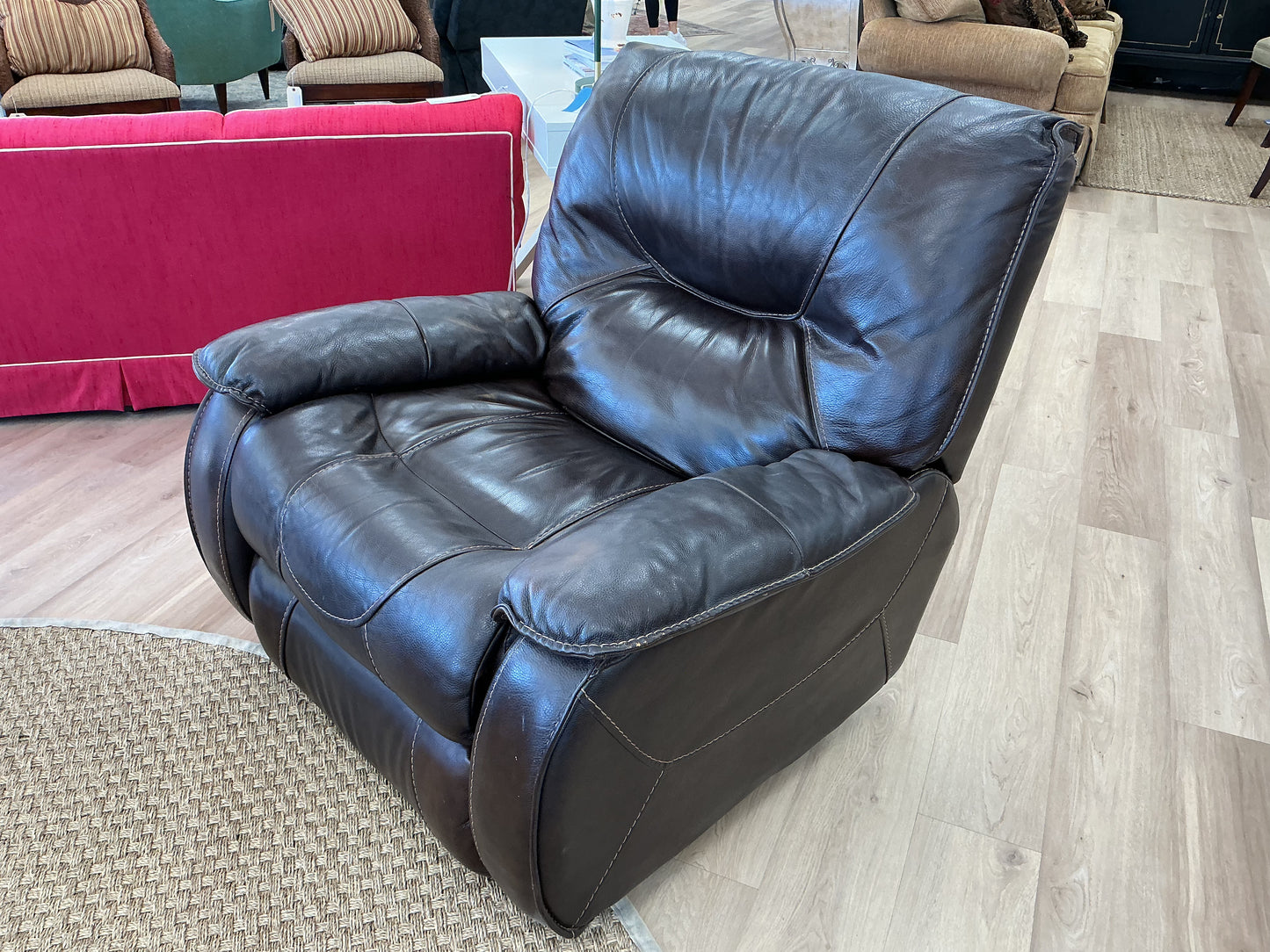 Cascade Over-Sized Manuel Leather Recliner