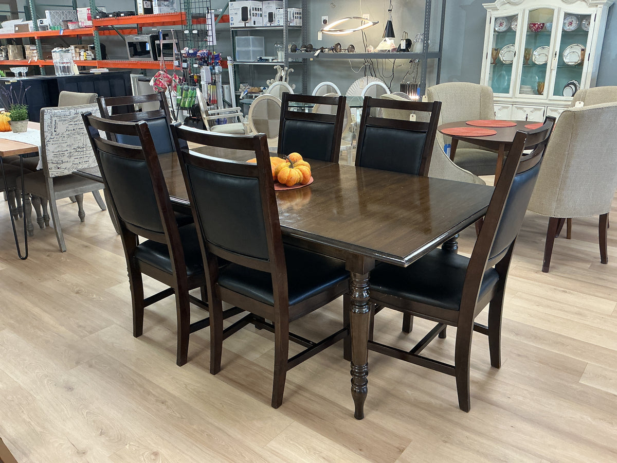 7 Pc. Dining Set